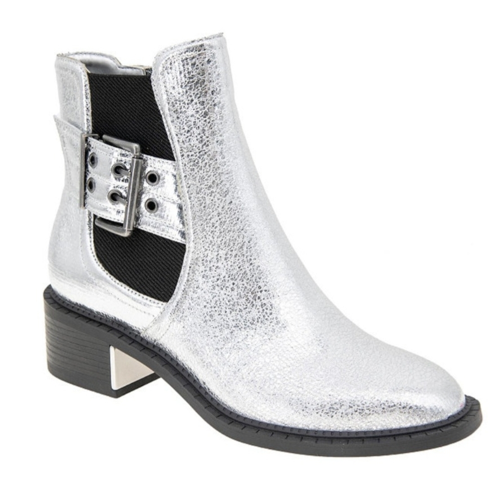 BCBGeneration Woman Metallic Silver Ankle Booties size 8 NWB, Zipper Closure.